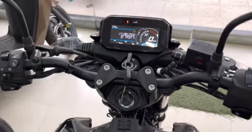 1000026862 TVS Raider 125 features