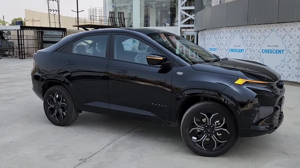 1000027372 Tata Curvv Dark Edition