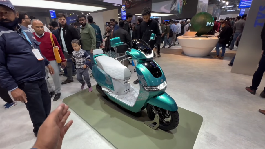 TVS iQube 2025 TVS iQube 2025