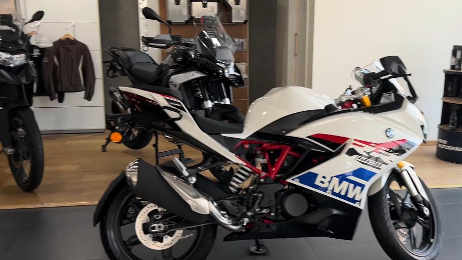 2025 BMW G310 RR 2025 BMW G310 RR