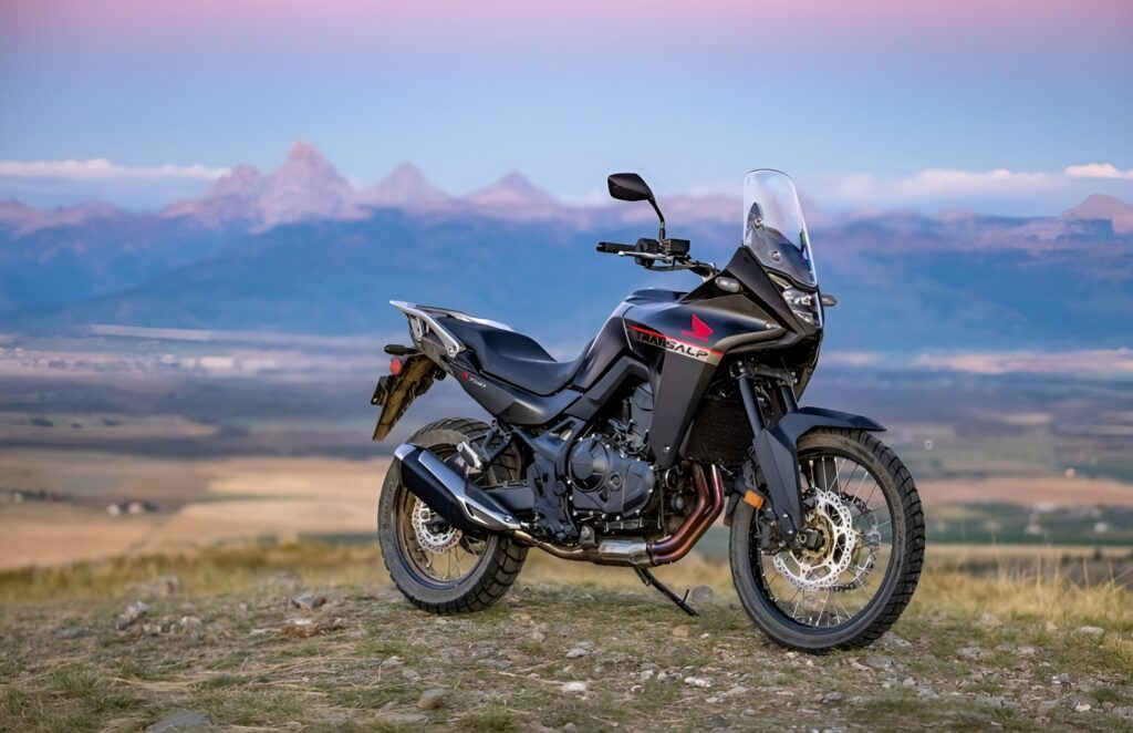 1000038520 2025 Honda Transalp XL750