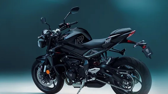 1000040748 2026 Triumph Street Triple 765 R and RS Get Stylish New Colours in the UK