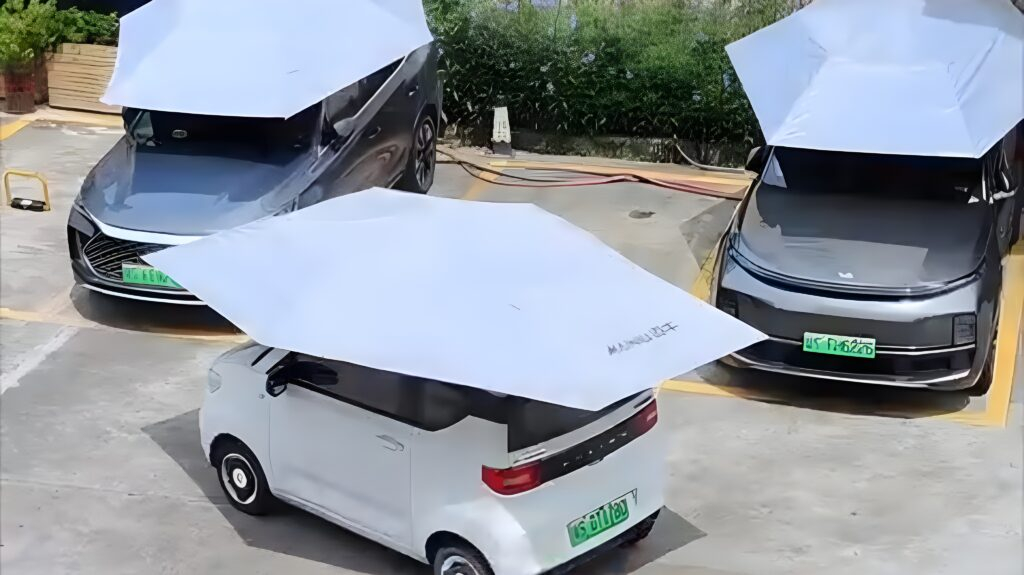 1000041517 Mainiu’s Car Awning Is China’s Coolest Solution to Beat the Summer Heat